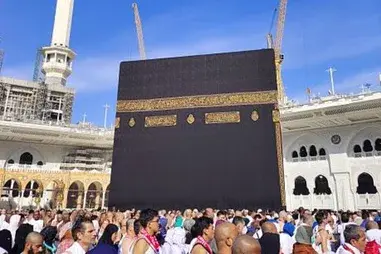 4 Star 14 Nights February Umrah Package